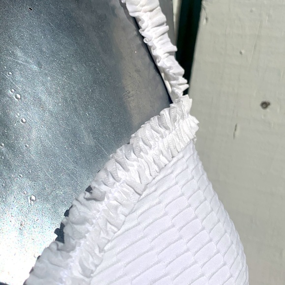 Stoney Clover Lane Sweetheart Bikini Top XXS white New no tag - Picture 9 of 14